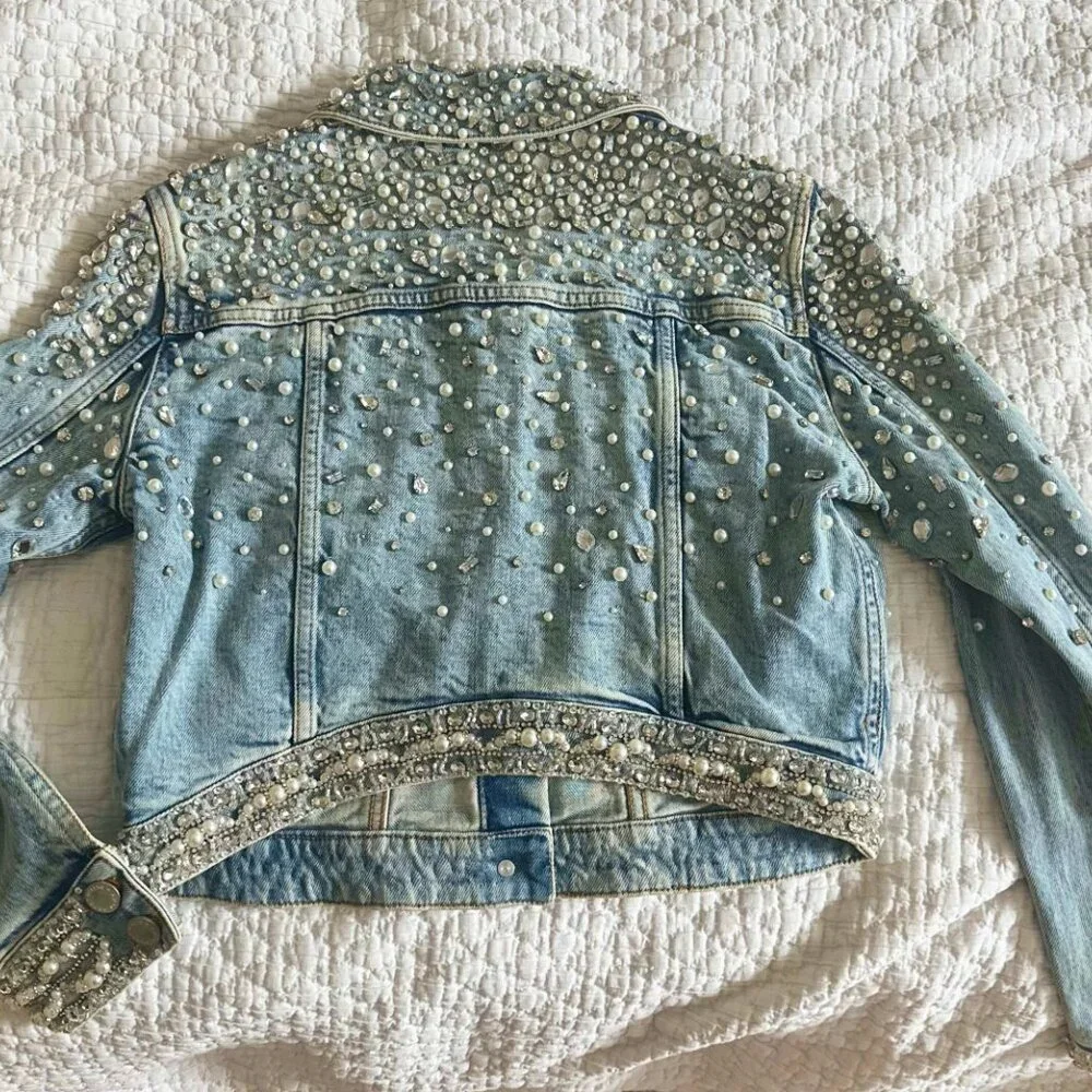 Gorgeous and show-stopping Alice + Olivia Nelson Denim Jacket - Picture 5 of 8